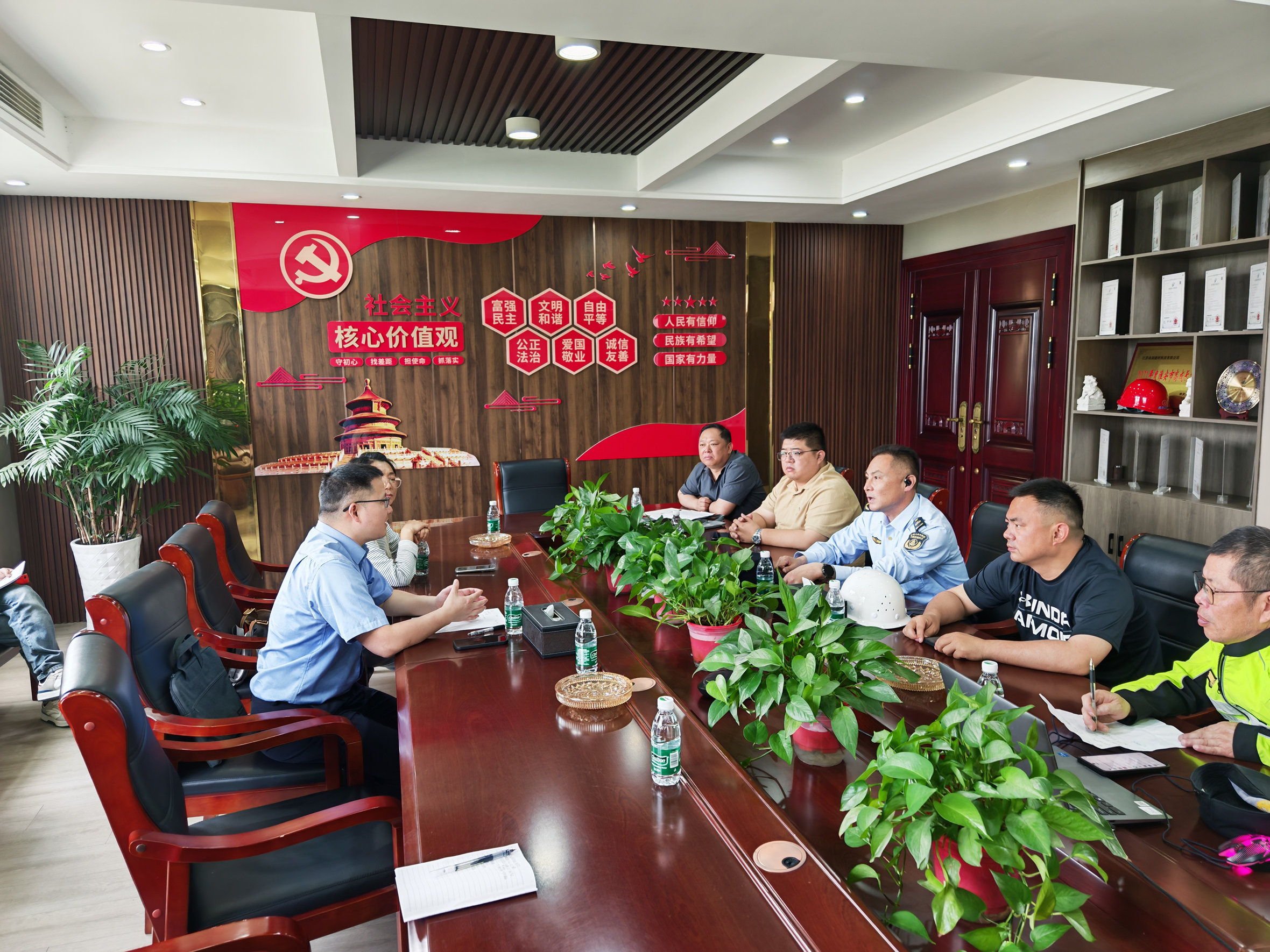 金湖县检察院协同推进港口扬尘污染治理 1.png